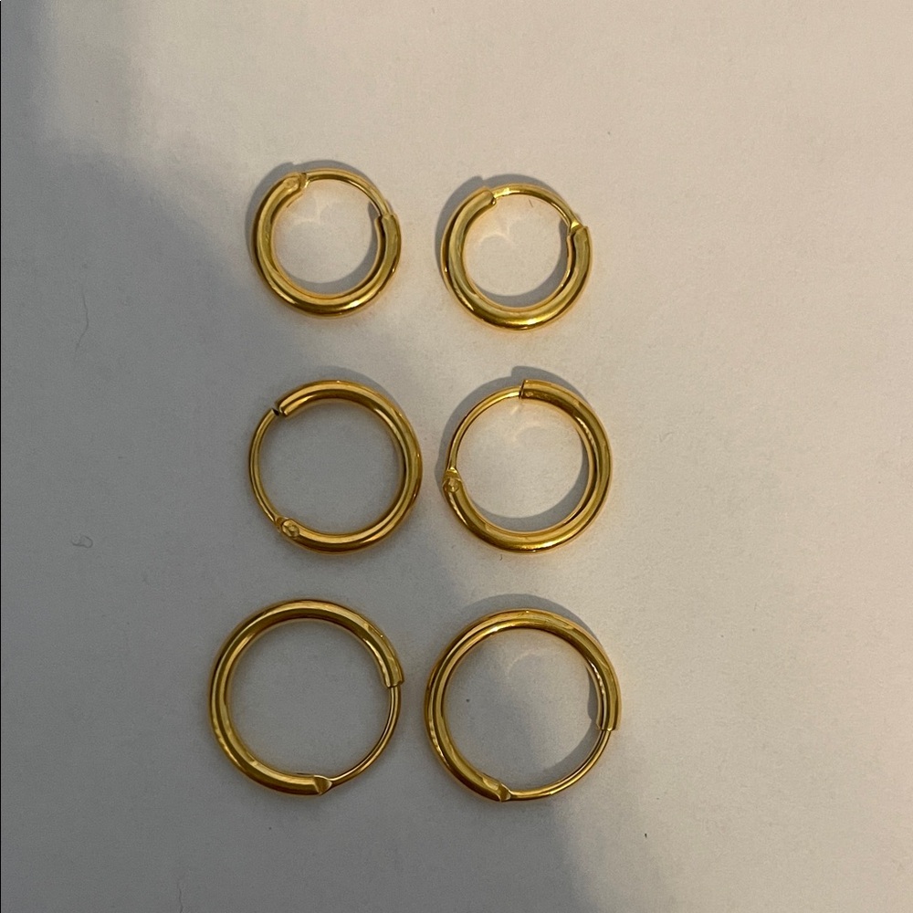 Gold Hoop Earrings Set